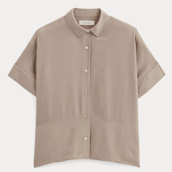 Everlane The Boxy Shirt in Washable Silk - Picture 2 of 16